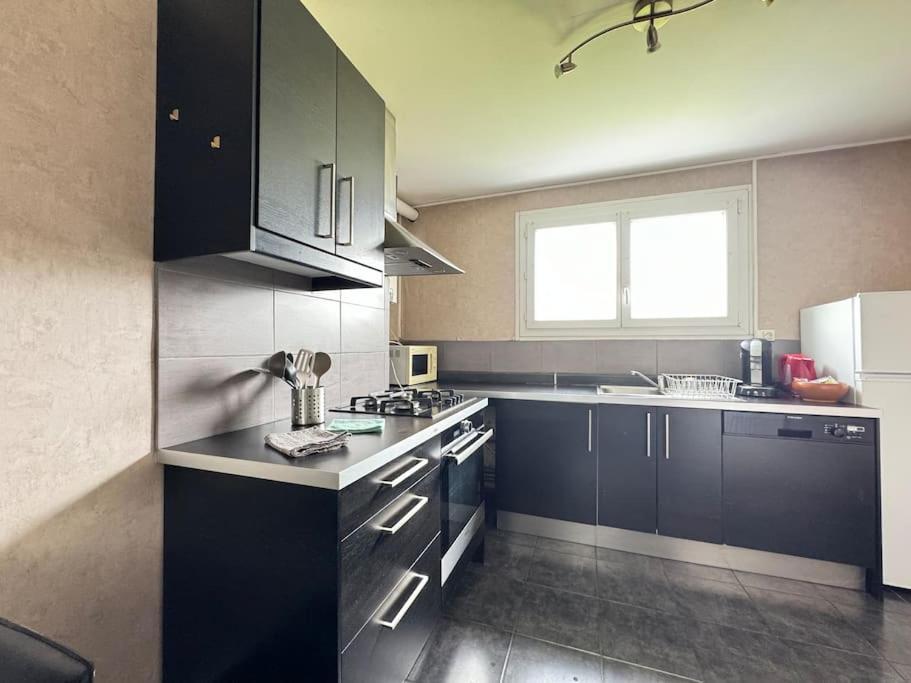Appartement F2 Proche Axes Principaux - Claude Guichard Κλερμόν Φεράν Εξωτερικό φωτογραφία